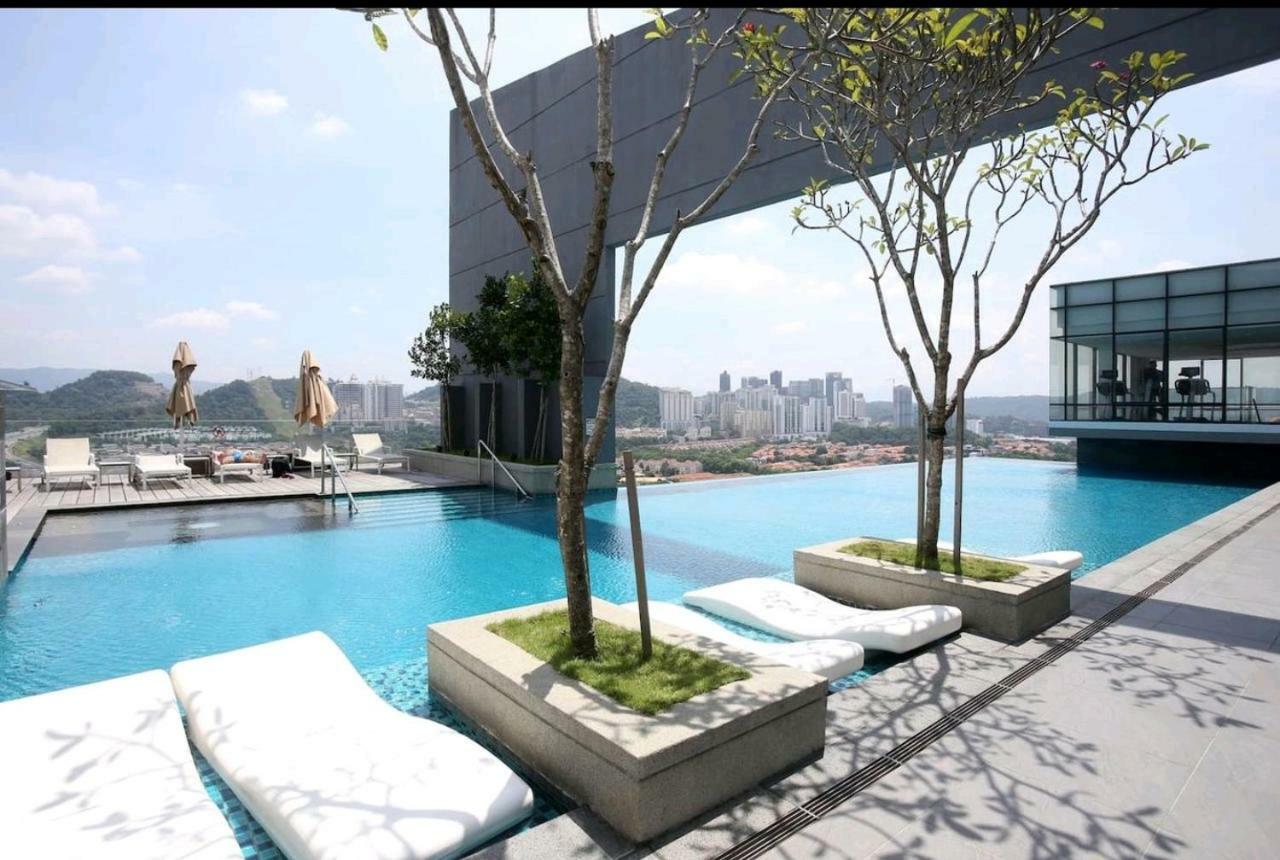 Апартаменты Gt2@Cascades Residency Петалинг-Джая Экстерьер фото